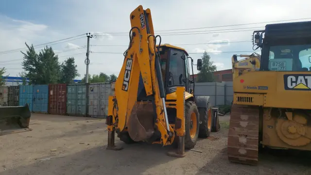 JCB 4CX Экскаватор-погрузчик, фото 3