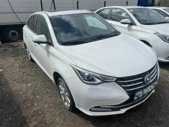 Changan Alsvin, фото 2