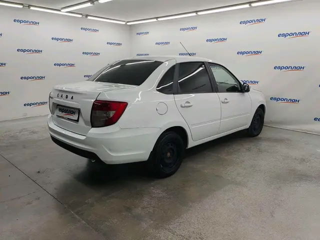 LADA Granta седан Классик 23 Кондиционер 1.6 90 л.с. МТ, фото 3
