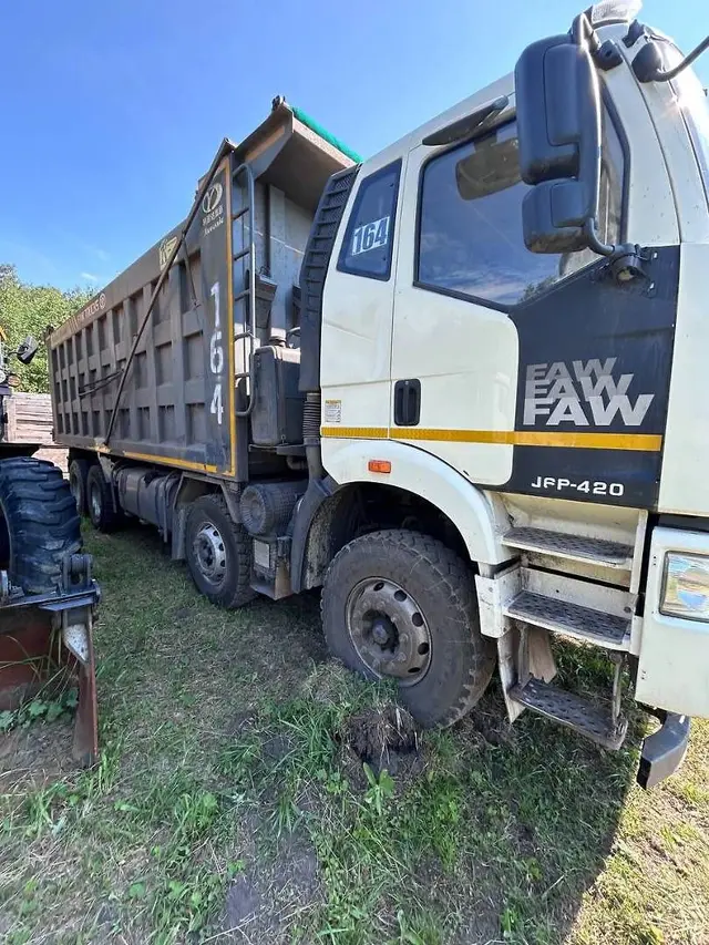 FAW J6 8x4 Самосвал, фото 2