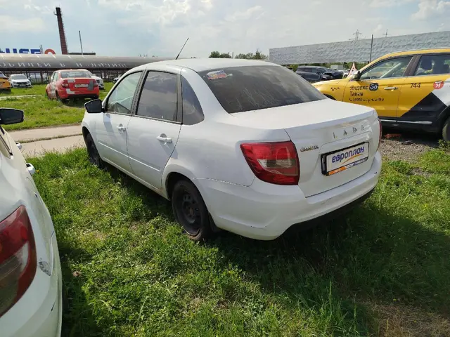 LADA Granta седан Классик 23 Кондиционер 1.6 90 л.с. МТ, фото 4