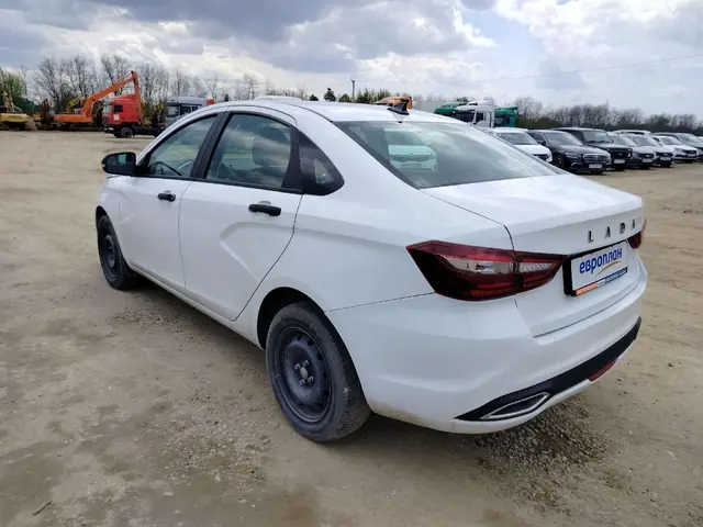 LADA Vesta седан Комфорт 1.6 106 л.с. МТ, фото 4
