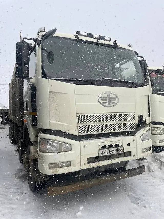 FAW J6 8x4 Самосвал, фото 2