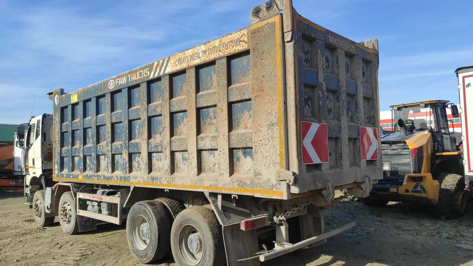 FAW J6 8x4 Самосвал, фото 4