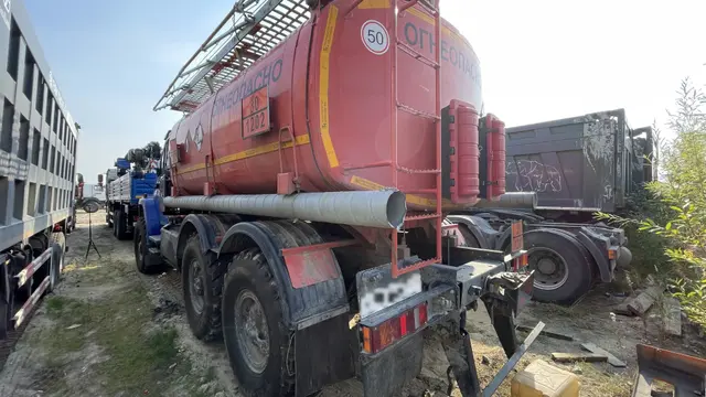 Трансмастер 4671* на шасси Ural NEXT 5557 6x6 Автотопливозаправщик, фото 4