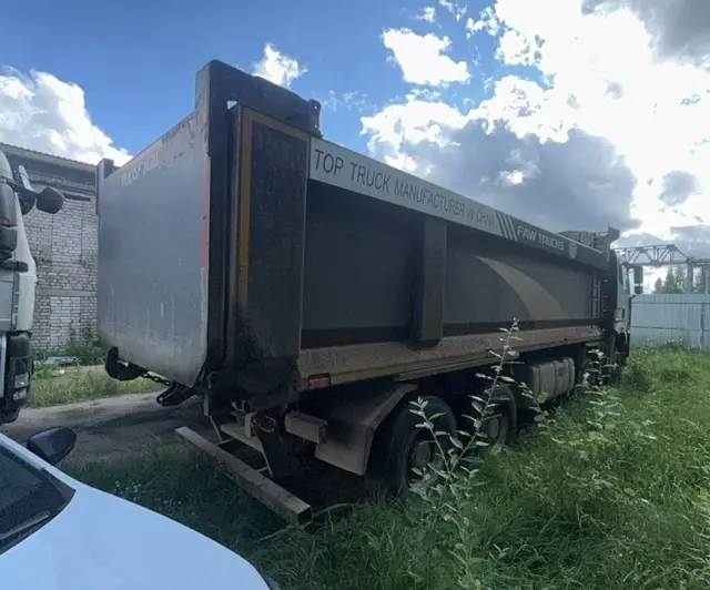 FAW CA 3310 8x4 Самосвал, фото 3