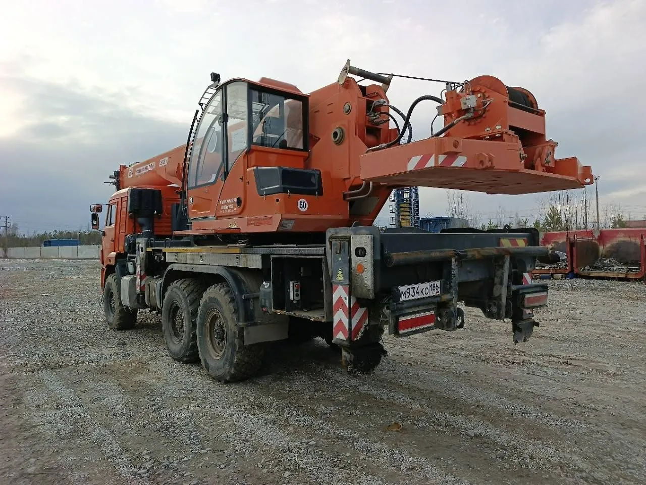 КАМАЗ 43118 6x6 Автокран, фото 5