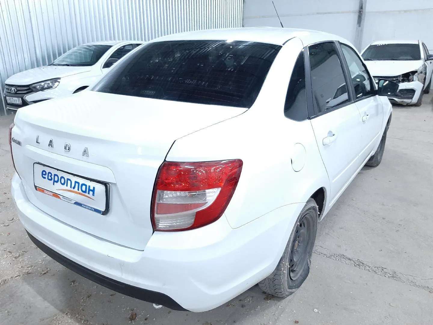 LADA Granta седан Классик 22 Кондиционер 1.6 90 л.с. МТ, фото 3