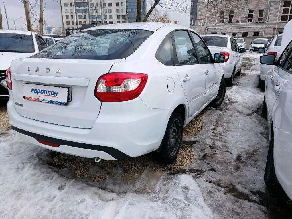 LADA Granta лифтбек Стандарт 23 1.6 90 л.с. МТ, фото 3