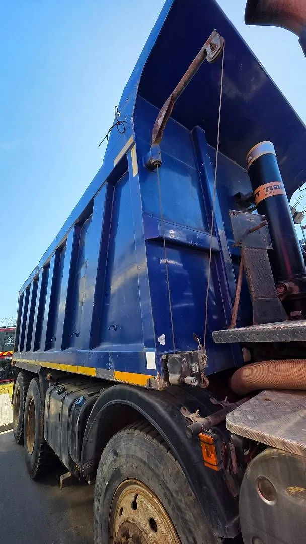 Scania G 8x4 Самосвал, фото 4