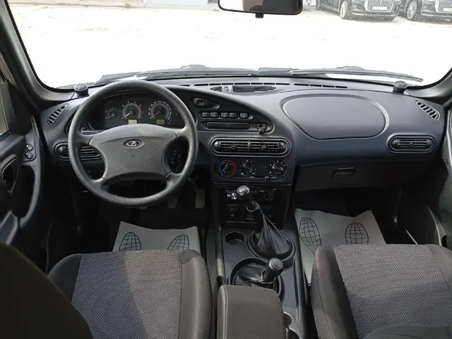 LADA Niva Travel Комфорт 1.7 80 л.с. МТ, фото 5