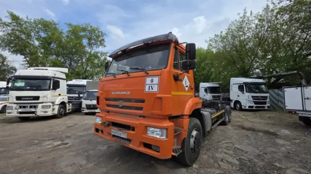 КАМАЗ 6520