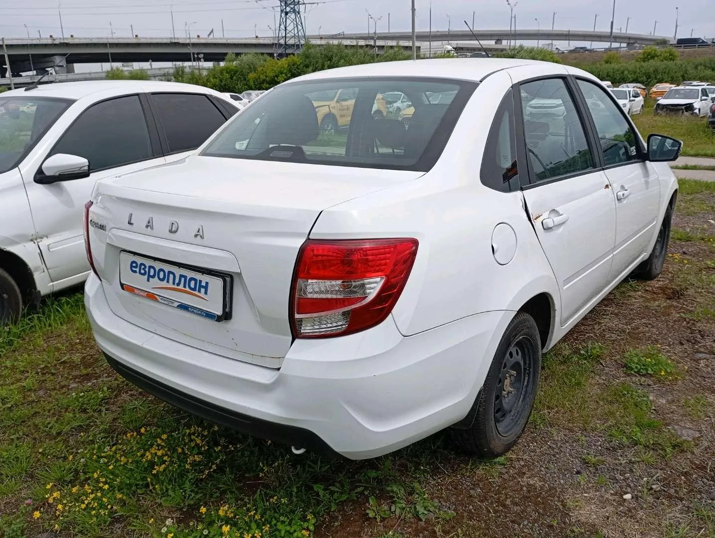 LADA Granta седан Классик 23 Кондиционер 1.6 90 л.с. МТ, фото 3