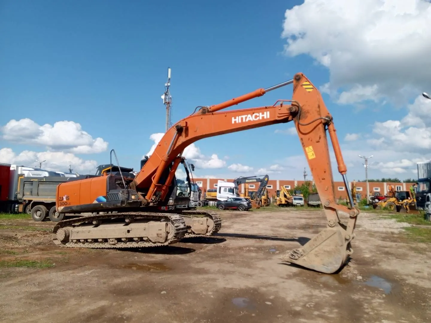 HITACHI ZX300 Экскаватор, фото 4
