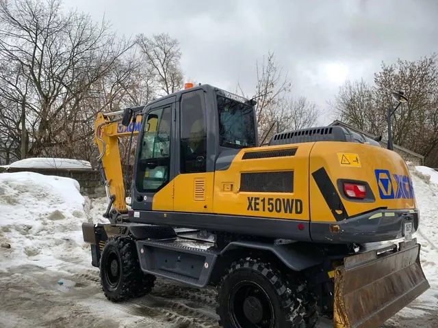 XCMG XE225 Экскаватор, фото 5