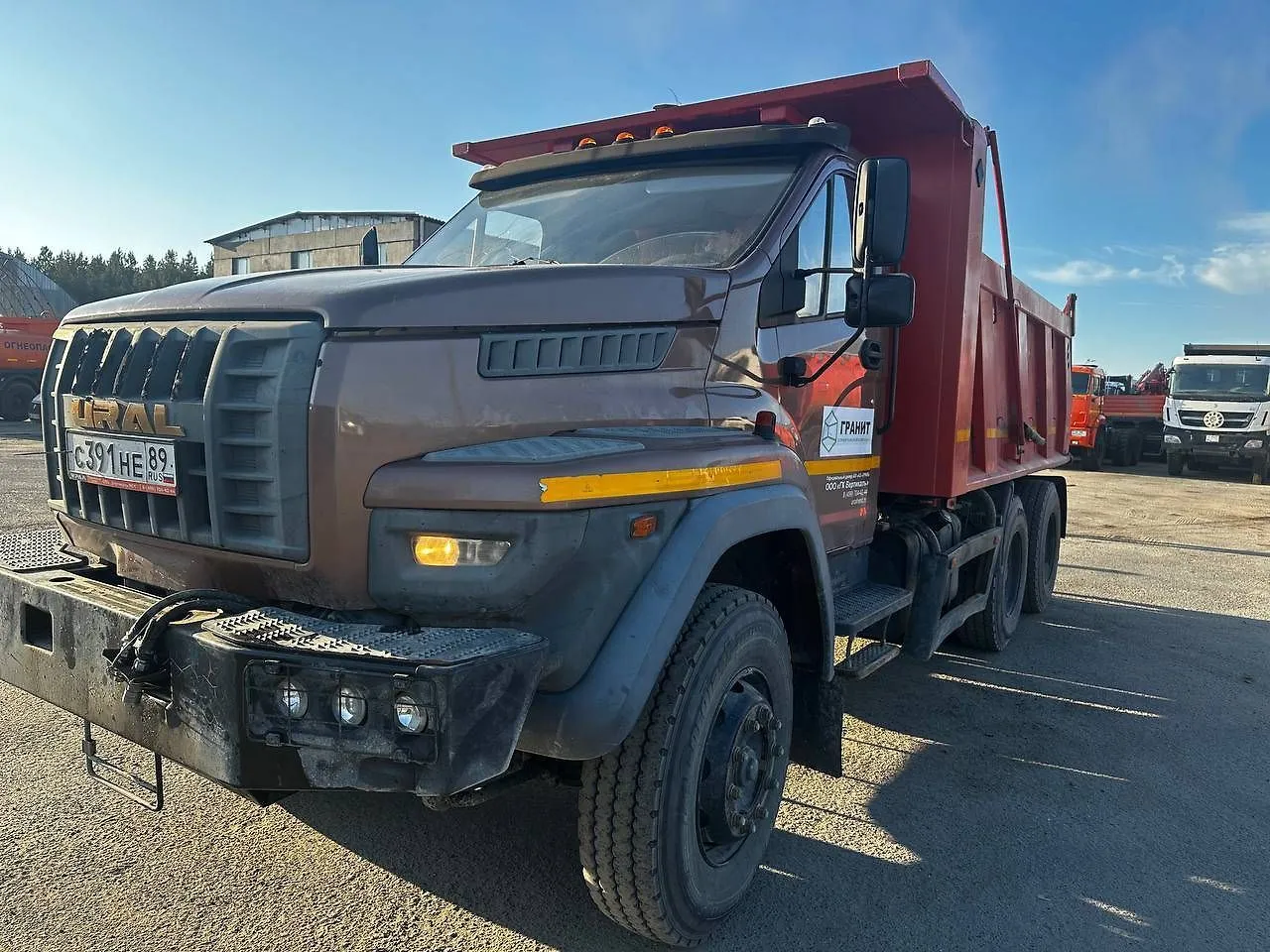 Ural NEXT 73945 6x4 Самосвал, фото 3