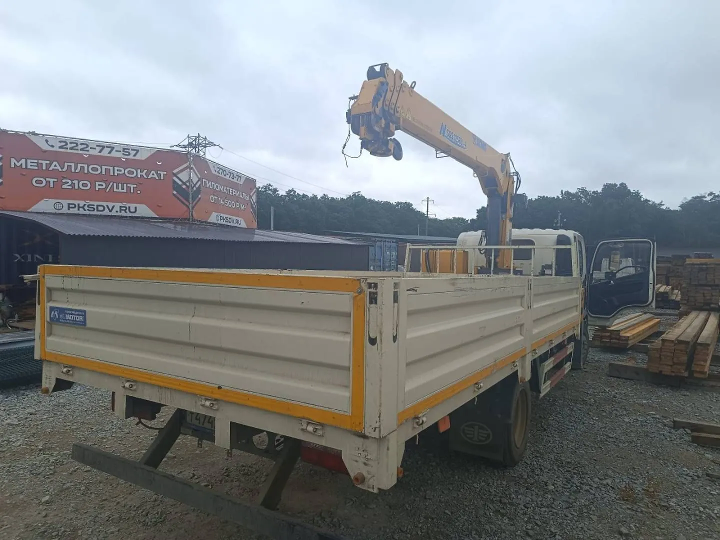 FAW Tiger V 4x2 Бортовой с КМУ, фото 5