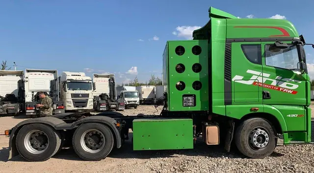 FAW JH6 6x4 Седельный тягач, фото 2