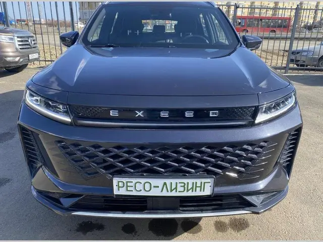Exeed LX