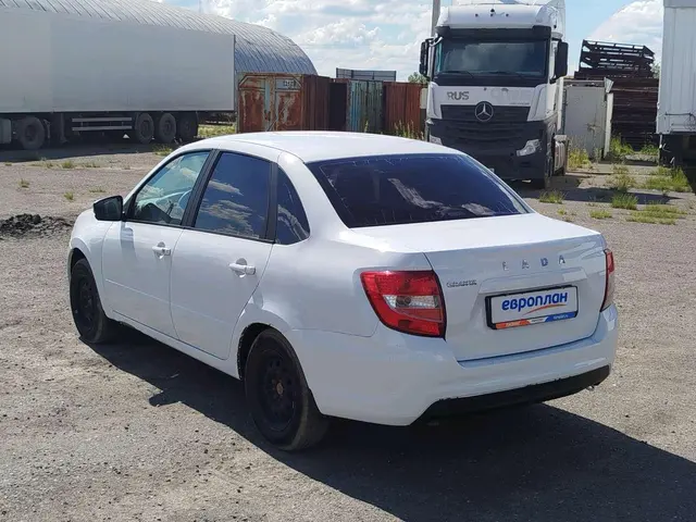 LADA Granta седан Классик 23 Кондиционер 1.6 90 л.с. МТ, фото 4
