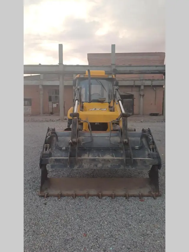 Экскаватор-погрузчик ACE TLB100