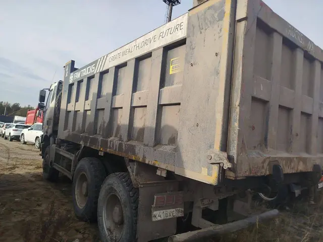 FAW J6 6x6 Самосвал, фото 5