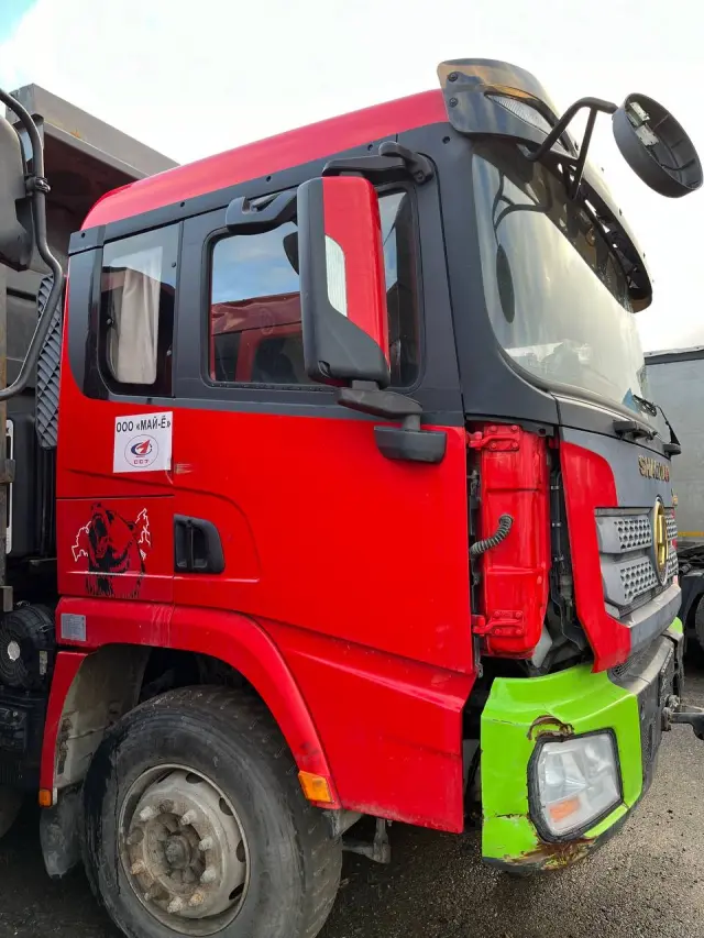 Shacman SX33186W366C