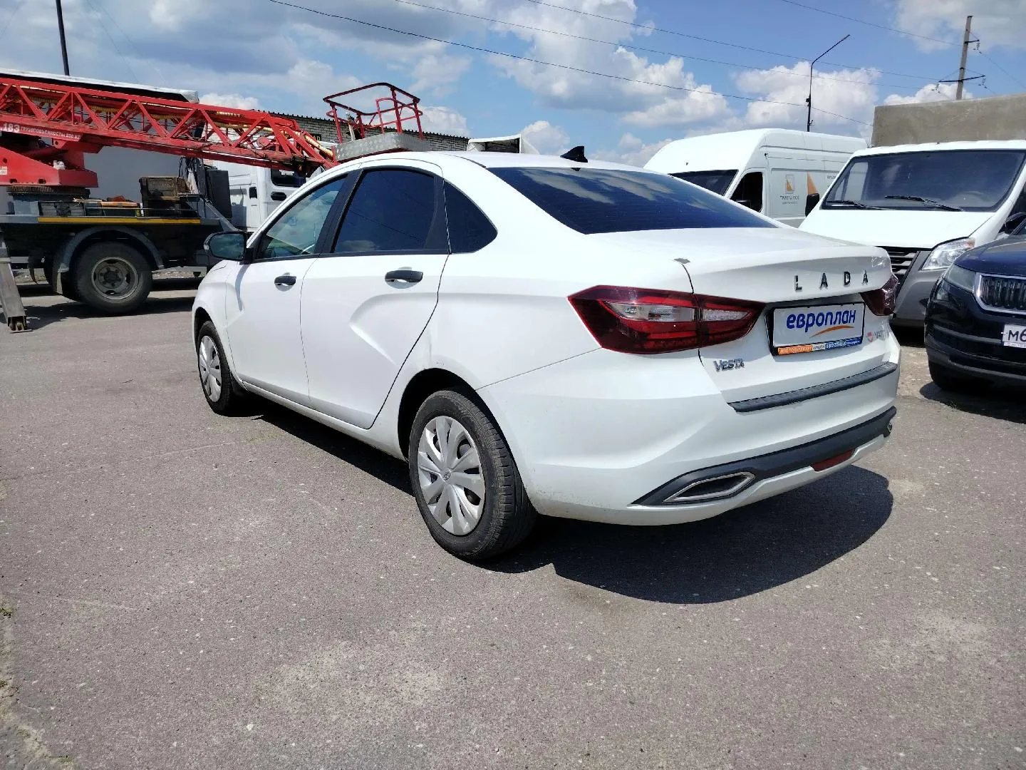 LADA Vesta седан Комфорт 1.6 106 л.с. МТ, фото 4