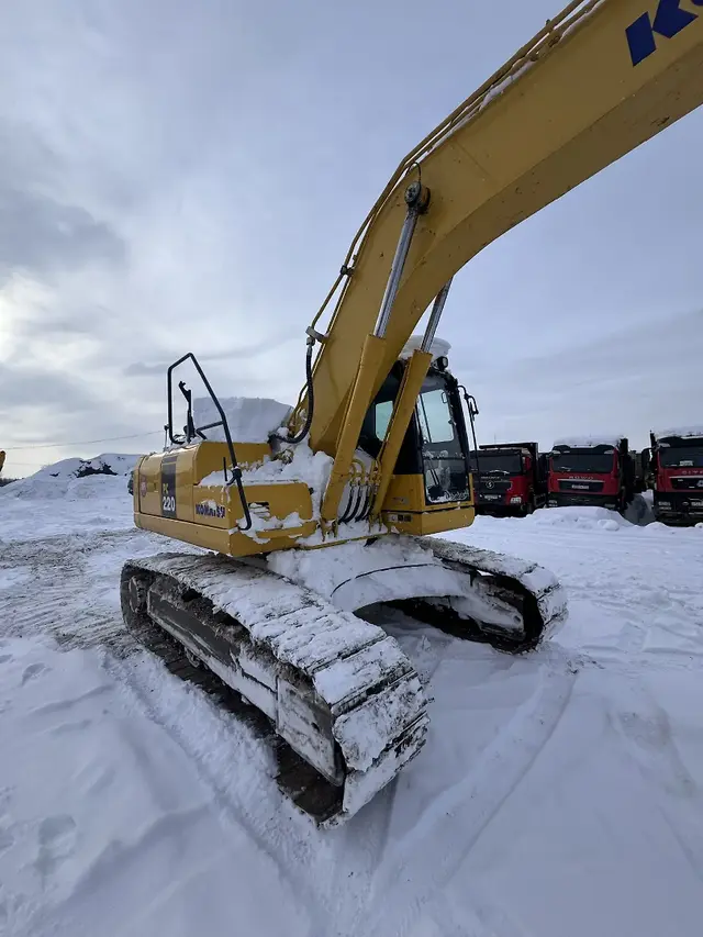 Komatsu PC 220 Экскаватор, фото 2