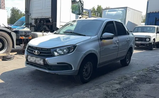 LADA Granta седан