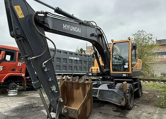 Hyundai R180W-9S