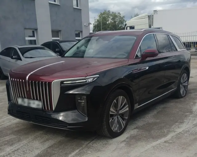 Hongqi E-HS9