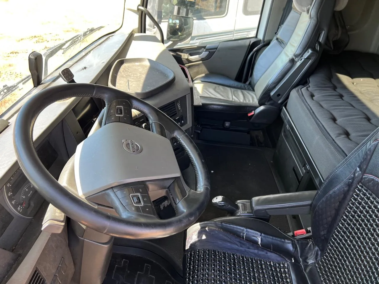 Volvo FH 6x2 Седельный тягач, фото 5