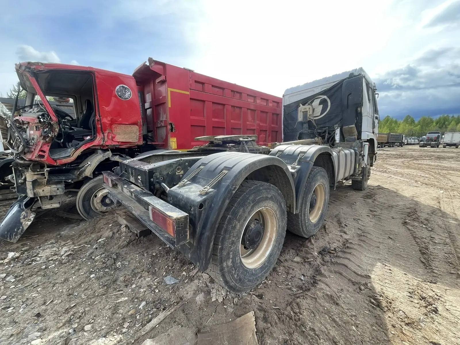 Shacman SX* 6x6 Седельный тягач, фото 3