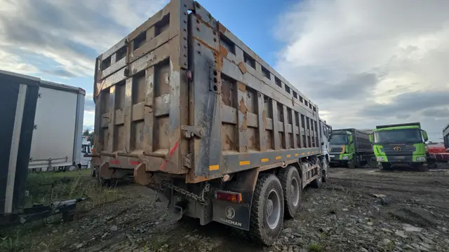 Shacman SX* 8x4 Самосвал, фото 3