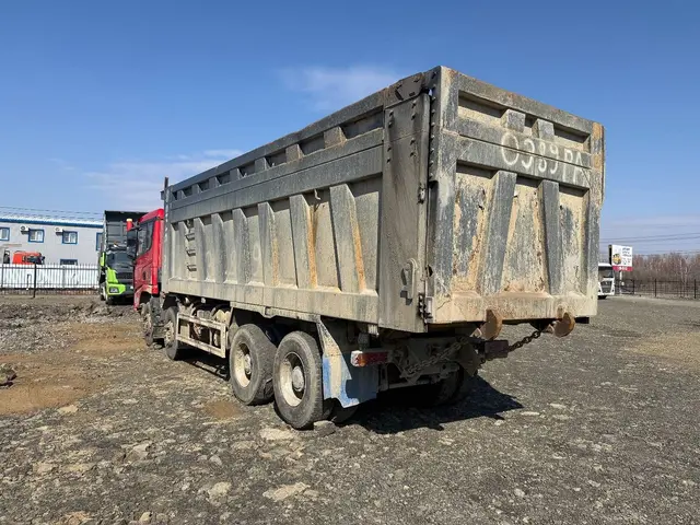 Shacman SX* 8x4 Самосвал, фото 5