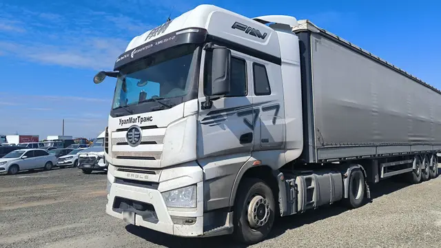 FAW J7 4x2 Седельный тягач