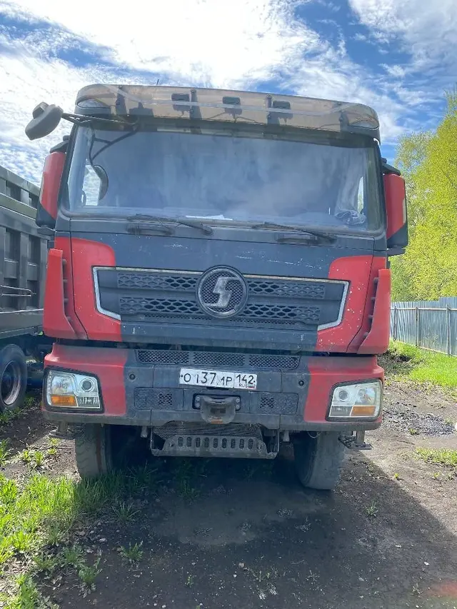 Shacman SX* 8x4 Самосвал