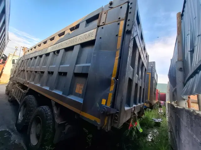 FAW J6 8x4 Самосвал, фото 4