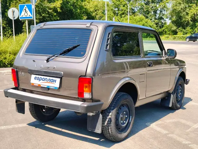 LADA Niva Legend 3 дв Классик 24 1.7 МТ, фото 3