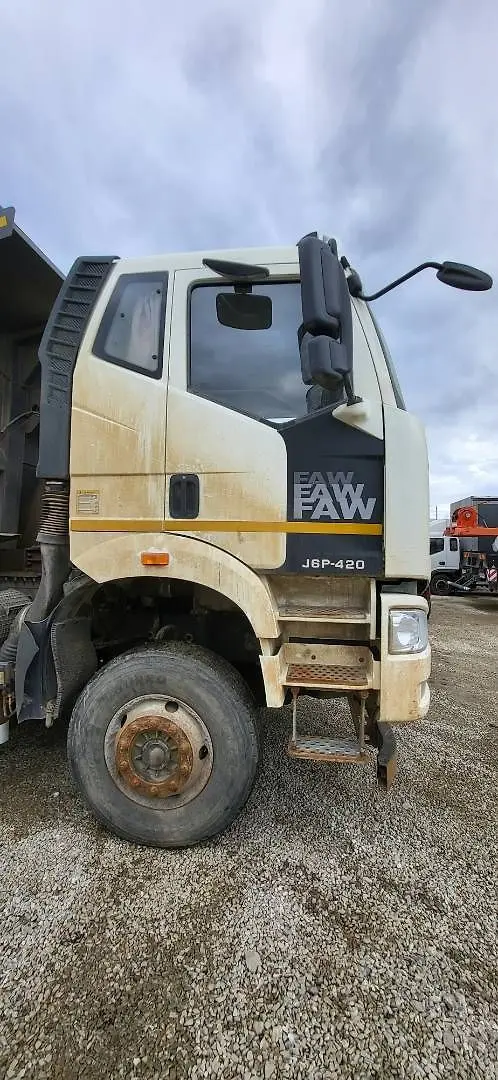 FAW CA 3310 8x4 Самосвал, фото 4