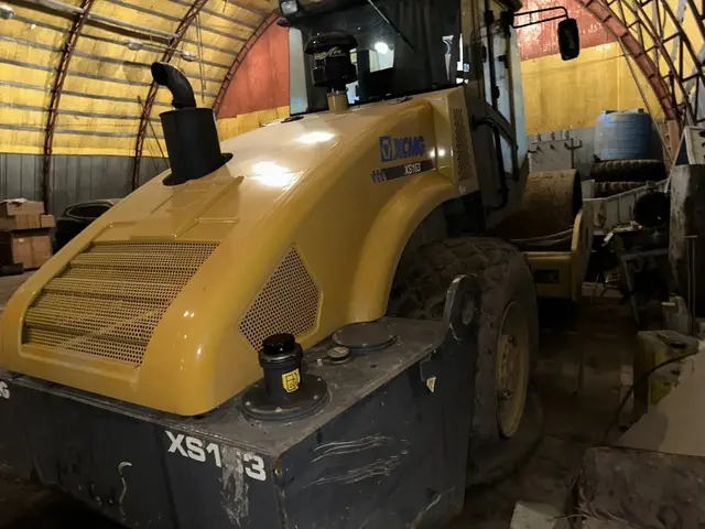 XCMG XS* Каток, фото 2