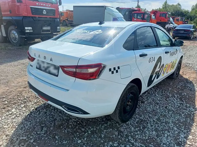 LADA Vesta седан, фото 3