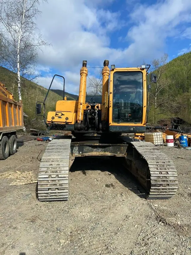 Hyundai R520 Экскаватор