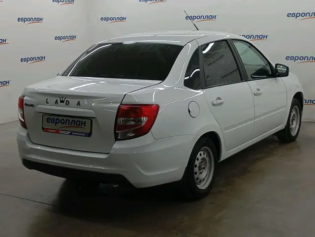 LADA Granta седан Классик 24 Кондиционер 1.6 90 л.с. МТ, фото 3
