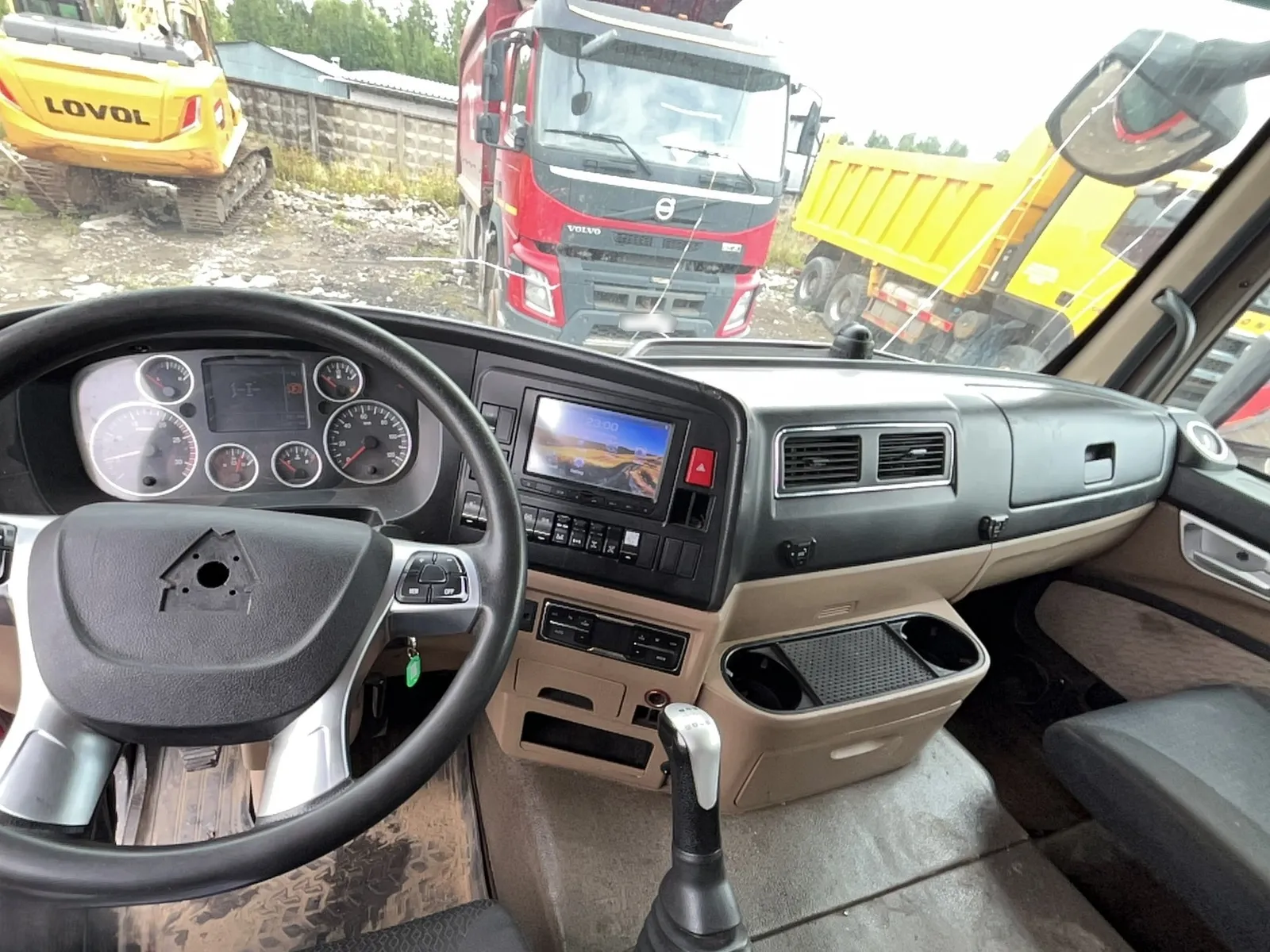 HOWO T5G 6x4 Самосвал, фото 5