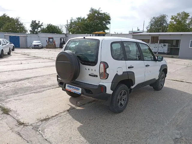 LADA Niva Travel Комфорт 1.7 80 л.с. МТ, фото 3