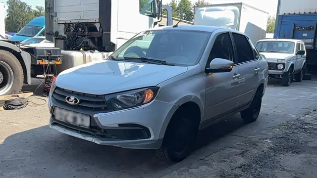 LADA Granta седан