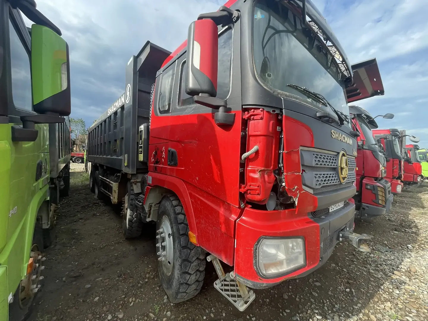 Shacman SX* 8x4 Самосвал, фото 2