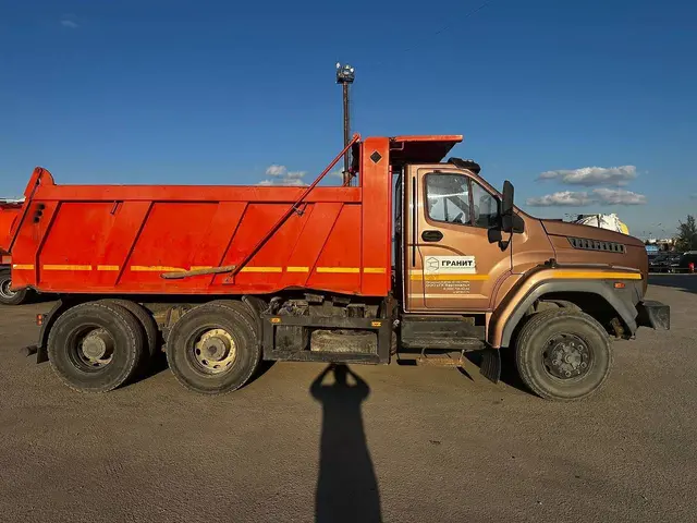 Ural NEXT 73945 6x4 Самосвал, фото 4